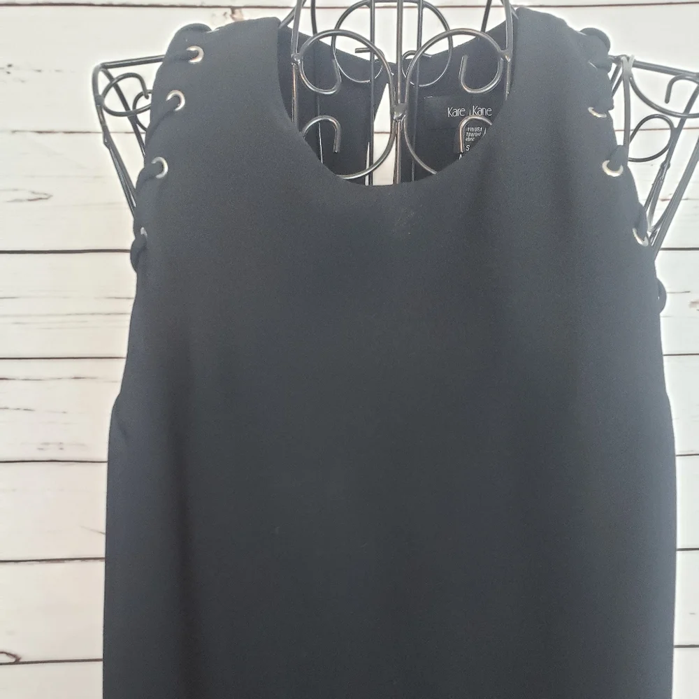 Karen Kane Black Sleeveless Shift Dress - Picture 5 of 10